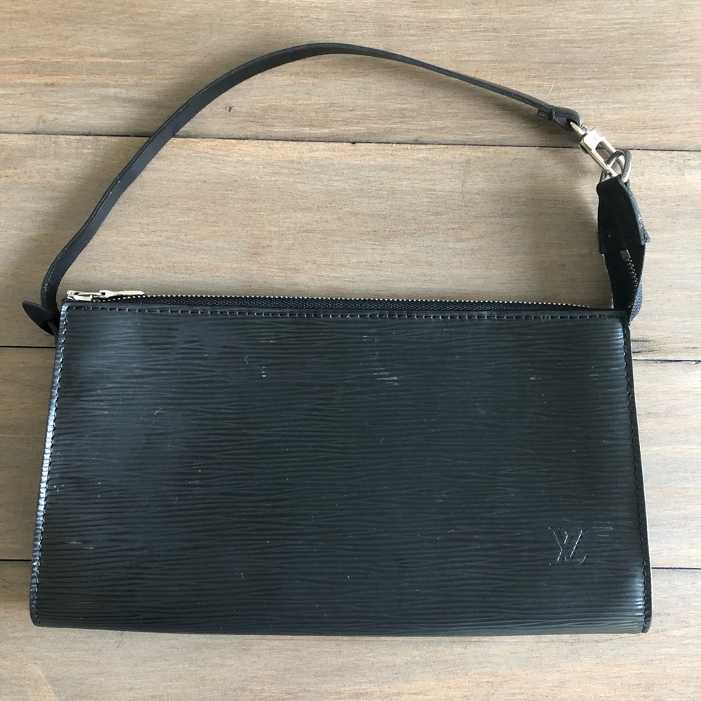 Louis Vuitton Pochette accessories